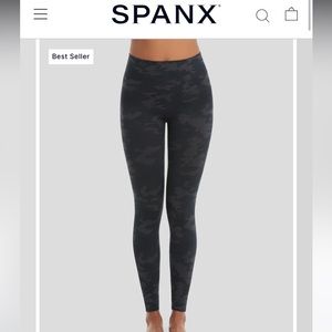 Spanx Camo Leggings Size Medium
